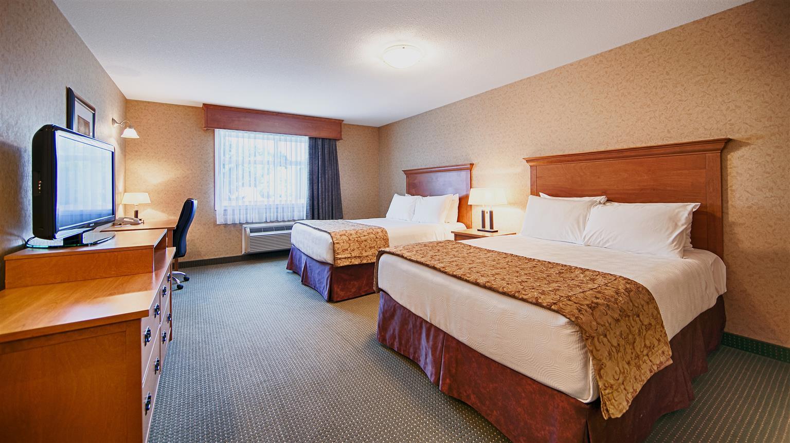 Best Western Sicamous Inn מראה חיצוני תמונה